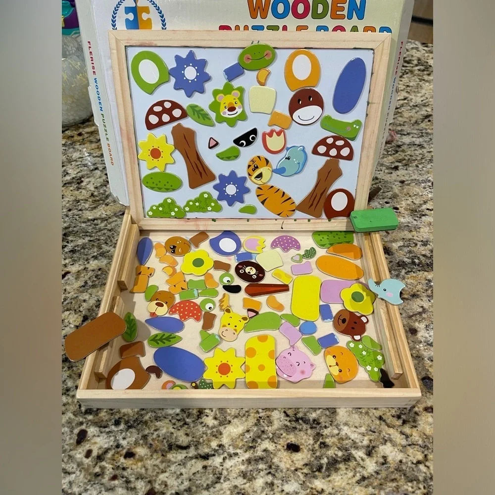 Flerise Wooden Puzzle Board, Crayola Pic & Nightlight Projector, Mandalorian Set